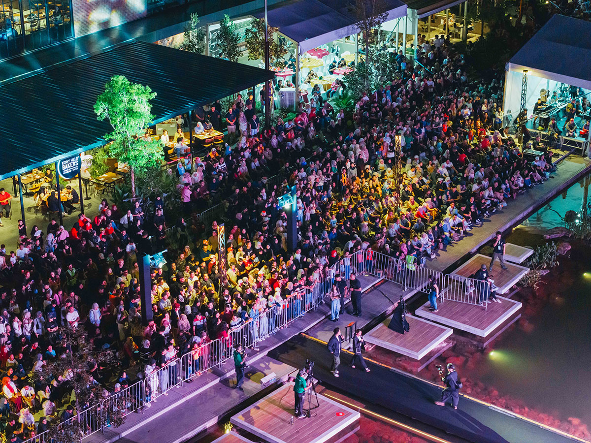 Elmina Lakeside Festival Draws 100,000-strong Crowd to Celebrate Holiday Magic and Year-End Festivities